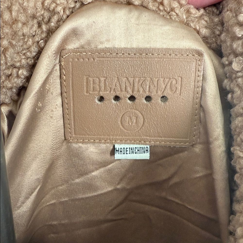 Blank NYC Coat Wm Medium Teddy Shearling Trench Belt Shacket - Picture 3 of 10